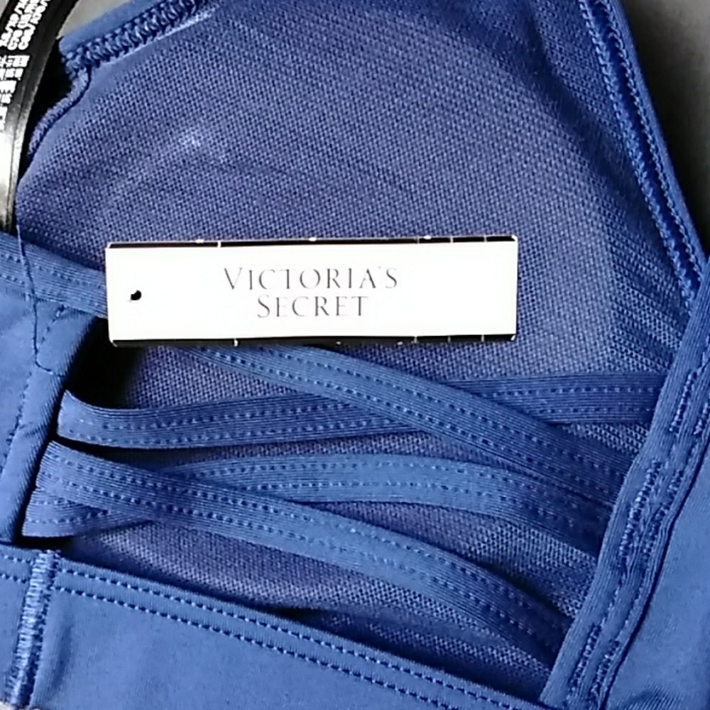 Victoria's Secret Sports Bra - Picture 3 of 3